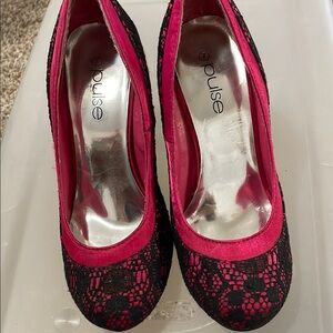 Pulse Pink and Black Lace Heels for Elegant Occasions